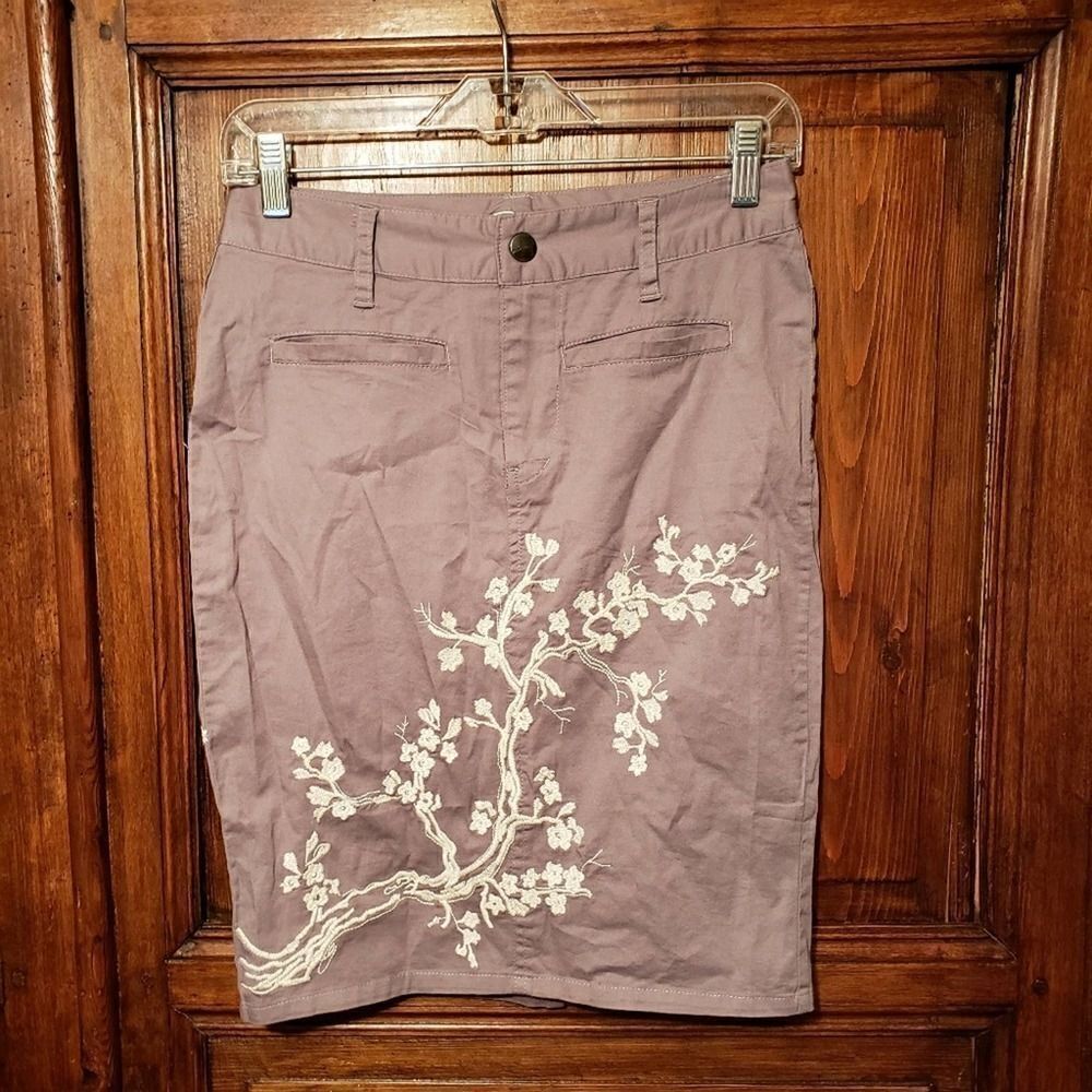 Stetson Embroidered Pencil Skirt Gray Floral sz 0